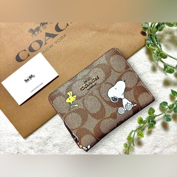 NEW! RARE Coach Peanuts 3 In 1 Wallet With Snoopy Woodstock Purses Designer - Picture 8 of 8